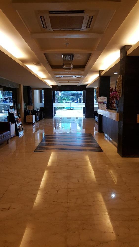 Rota International Hotel Dżakarta Zewnętrze zdjęcie